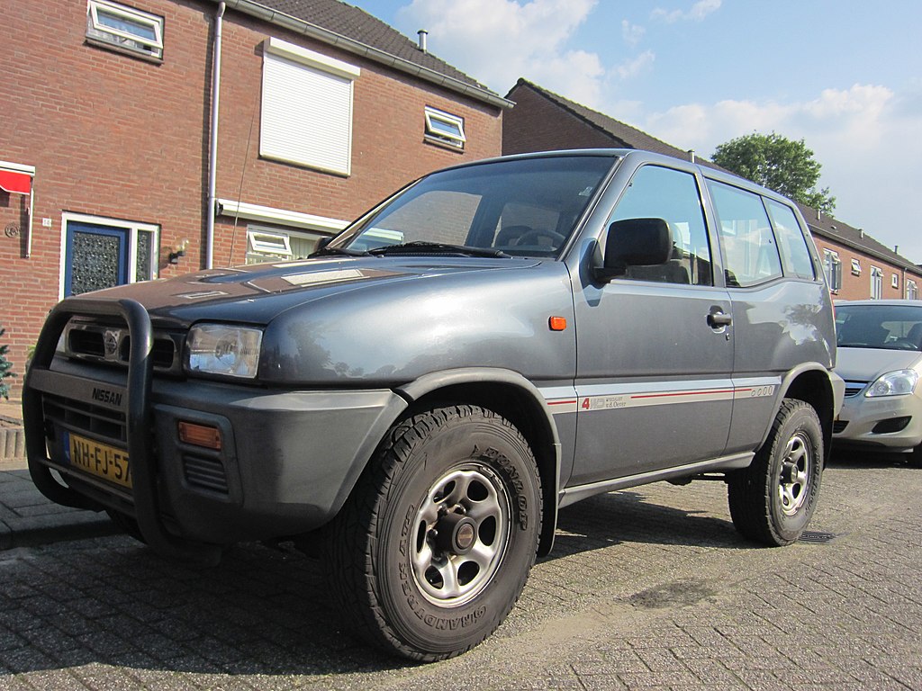 HD-Expeditionsdachträger Nissan Terrano II, Ford Maverick, 5-türig