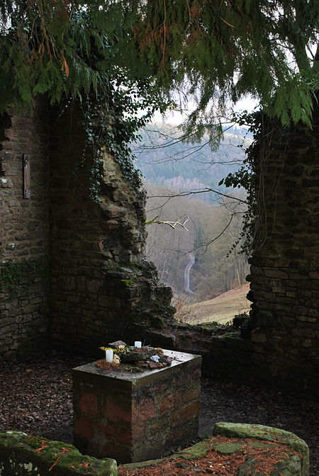 201102131557 Lichtenklingen; Altarraum, Eiterbachtal