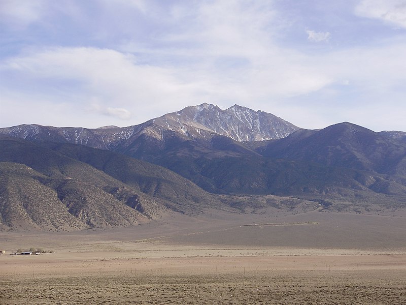 File:2015-04-29 17 45 47 View of Boundary Peak, Nevada from U.S. Route 6 just east of the California state line in Mineral County, Nevada.JPG