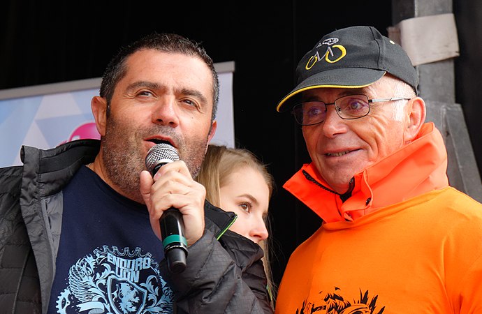 Pierre-Jérôme Collard (adjoint au maire de Belfort chargé des sports) à gauche.