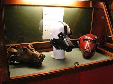 Файл:3MasksSexMachinesMuseum.jpg