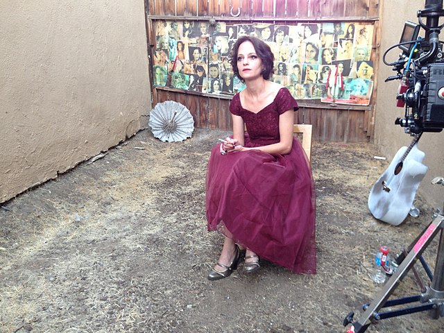 Bettis on the set of the music video for Califone's Movie Music Kills A Kiss (2013)