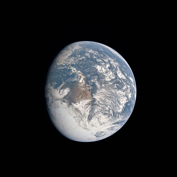 File:Apollo 16 Mission image - A good view of the Earth photographed about one and one-half hours after trans-lunar injection on April 16,1972. DVIDS849619.jpg