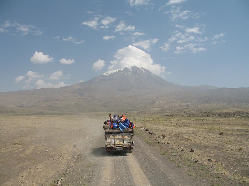 File:Ararat dalj2.jpg