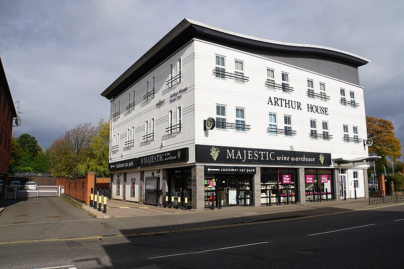 File:Arthur House - geograph.org.uk - 5611276.jpg