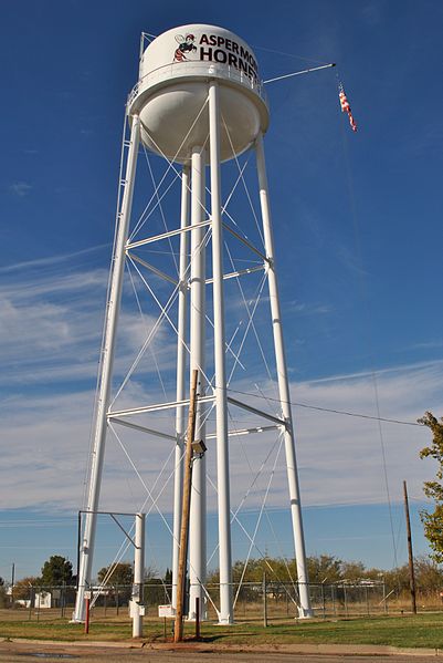 File:Aspermont Texas water tower 2015.jpg