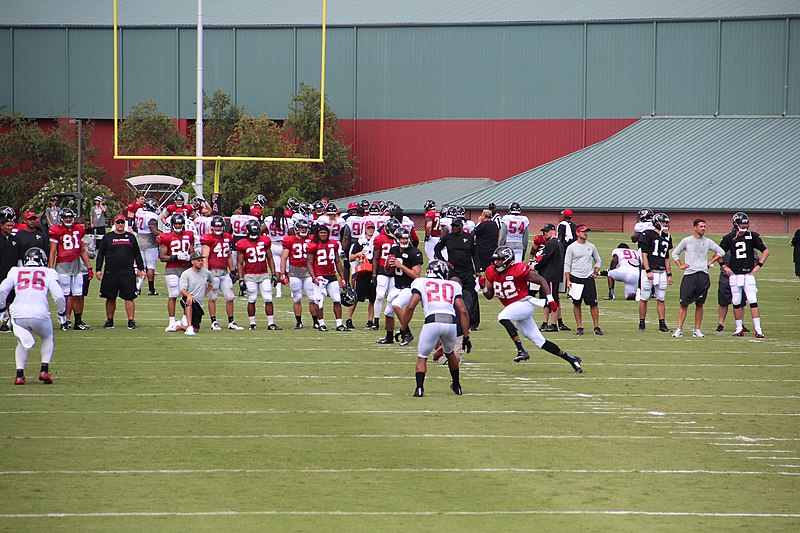 File:Atlanta Falcons training camp July 2016 IMG 7811.jpg