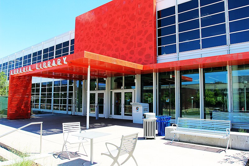 File:Auraria Library Lawrence Entrance.jpg