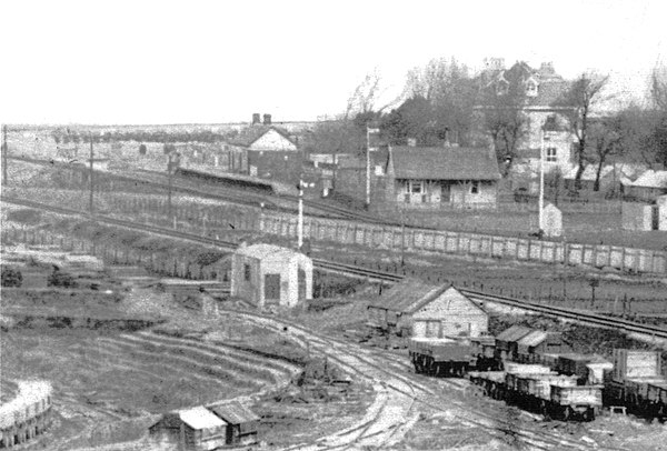 The only known photo of the station, dated 8 March 1903, after the station was closed to the general public. The Avonmouth Hotel is on the right.