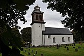 Fil:Bälaryds kyrka från sidan 3.jpg