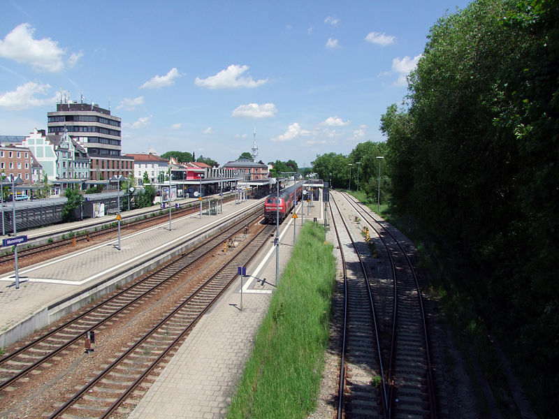 File:BahnhofMemmingenGleis5.jpg