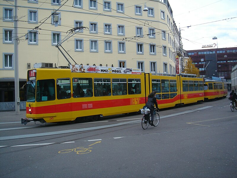 File:Basel BLT-245-141 Nov2006.jpg