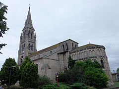 Église Saint-Pierre de Bassens.