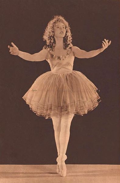 File:Betty Compson - Apr 15 1922 MW.jpg