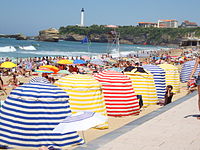 Biarritz, la Grande Plage et le phare.jpg
