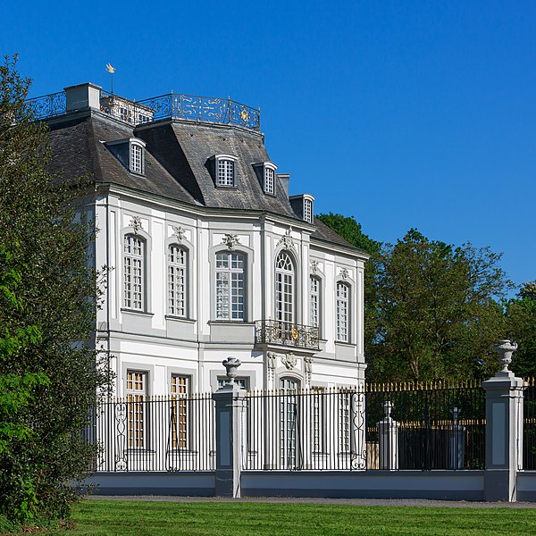 File:Brühl Germany Schloss-Falkenlust-03.jpg