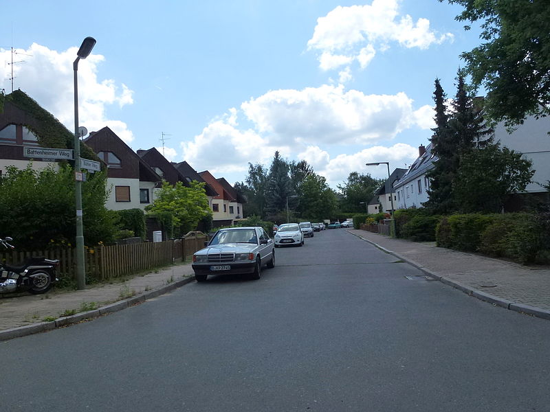 File:Buckow Bühler Weg.JPG