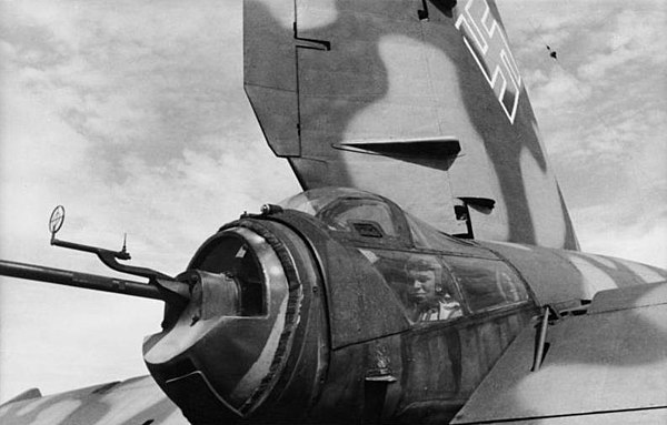 He 177A-5 tail gun position, with 20mm MG 151 cannon and bulged upper glazing for upright gunner's seating.