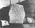 Pedra con inscricións en Burghead.