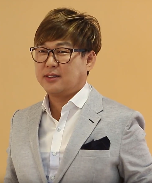 File:Byun Jin-sub May 2017.png