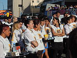 Español: Camareros preparados para competir en la Maratón de Mozos y Camareras 2015, Mar del Plata, Argentina English: Waiters prepared to compete in Marathon of Waiters and Waitress 2015, Mar del Plata, Argentina