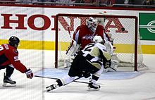 Hagelin scores on Braden Holtby of the Capitals during the 2016 Stanley Cup playoffs. Carl Hagelin 2016-04-30 1.JPG