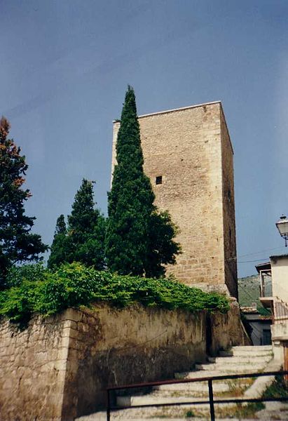 File:CasteldiIeri Torrecdi.jpg