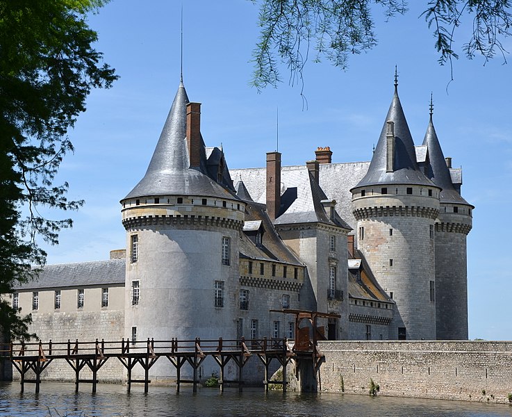 File:Chateau de Sully sur Loire DSC 0143.JPG