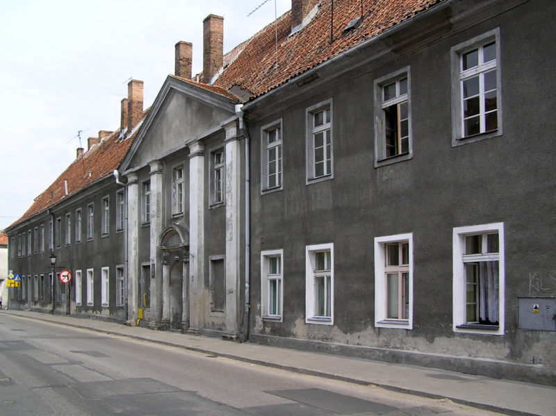 File:Chelmno koszary kadetow.jpg