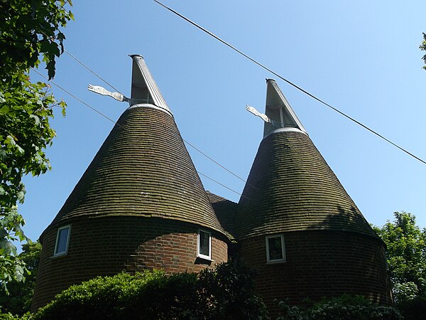 Oast houses have vanes to ensure a controlled draught of air flows through the building.