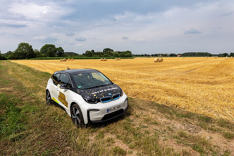 File:Dülmen, Kirchspiel, Daldrup, BMW i3 -- 2019 -- 7442.jpg