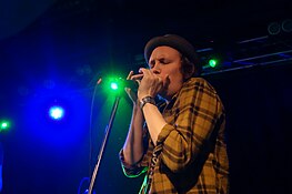 Christopher James Sheridan DSC04777 Christopher James Sheridan The Wakes live Das Bett Frankfurt 04 2017 (3).jpg