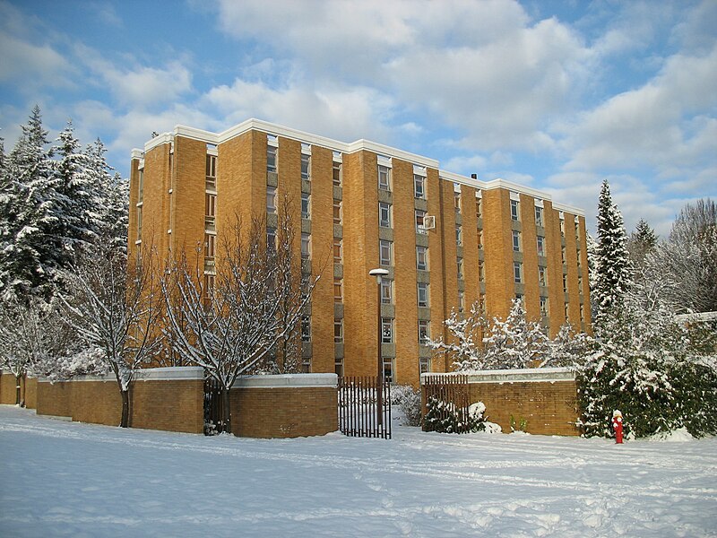 File:Dene Totem Park.JPG