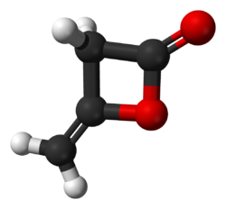 Diketene-from-xtal-3D-balls.png