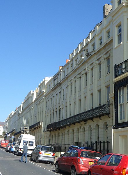 File:East Side of Oriental Place, Brighton (NHLE Code 1380684) (March 2014) (2).JPG