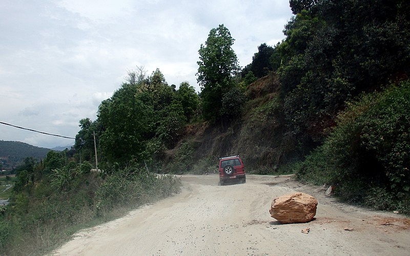 File:Falling Rock - panoramio.jpg