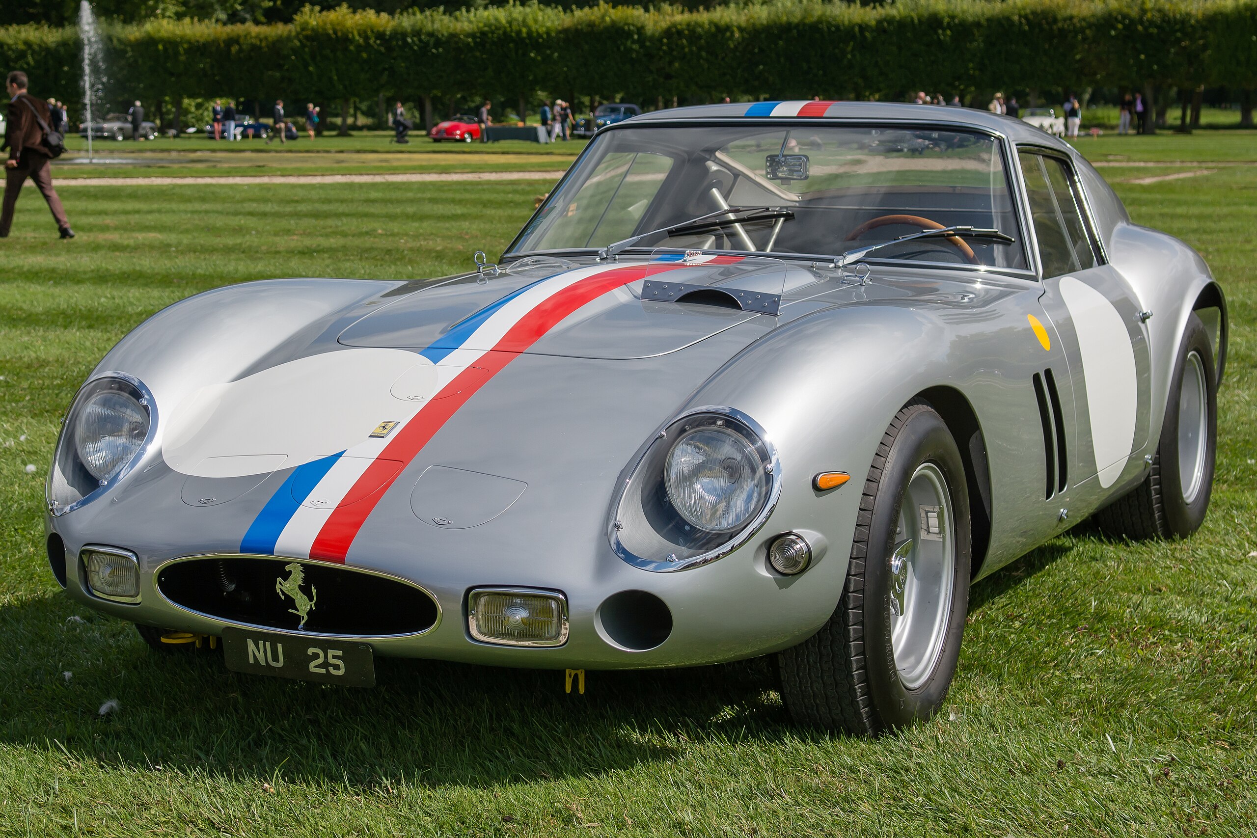 Classic Luxury Cars History, Features, and Where to Find Them