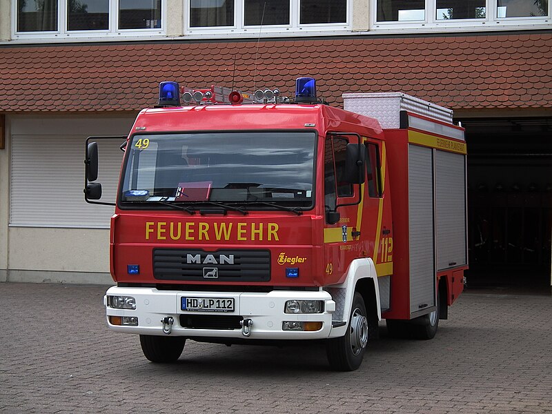 File:Feuerwehr Plankstadt Einsatzfahrzeug MAN Ziegler.JPG