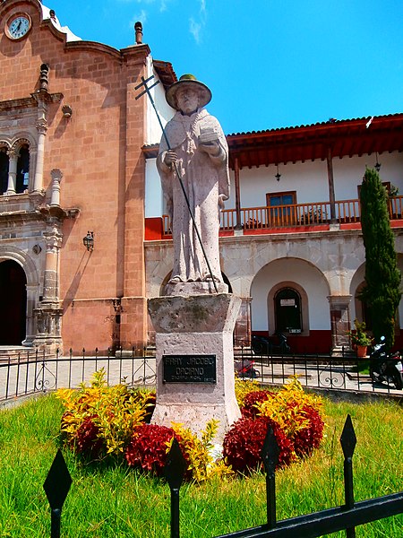 File:Fray Jacobo DacianoTemplo y Antiguo Convento de Santa Ana Zacapu 1.jpg