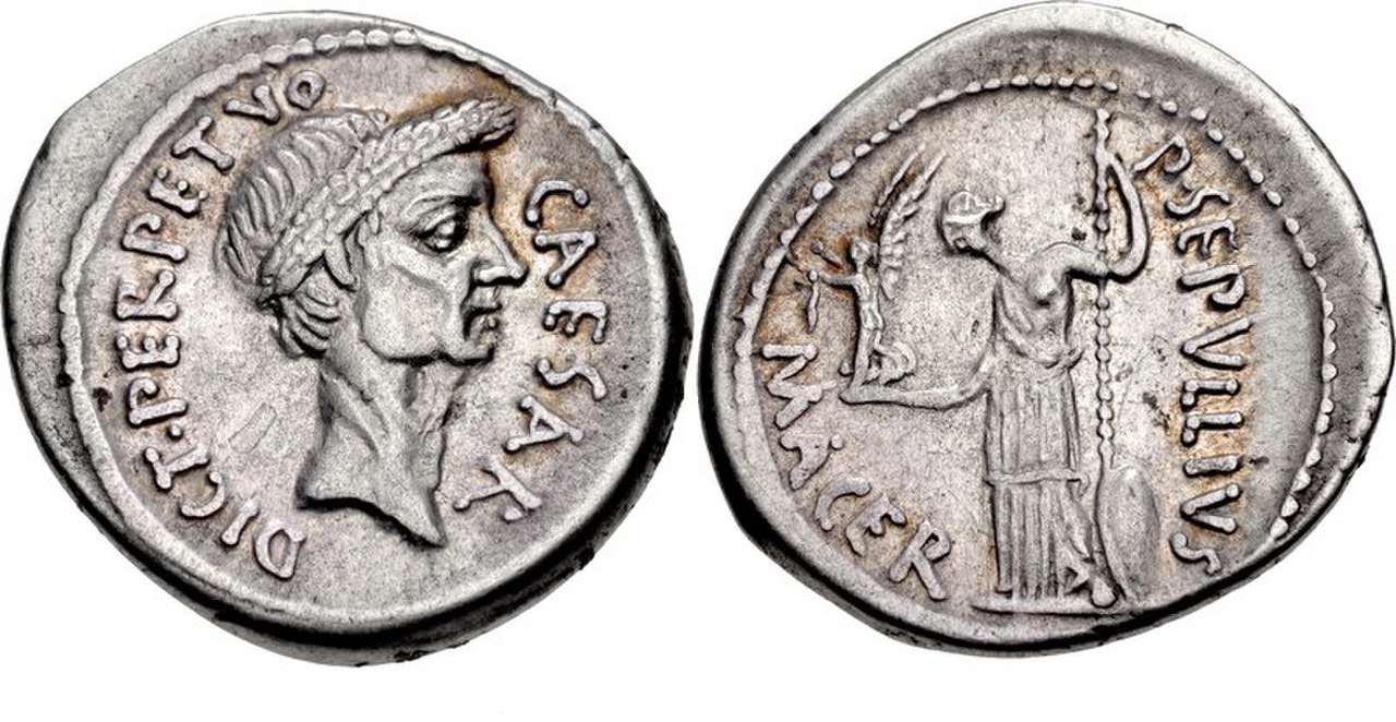 44 год до н э. Диктатор в древнем Риме. Монеты с портретом. Ветеран диктатор древний Рим.