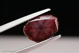 <span class="mw-page-title-main">Carbuncle (gemstone)</span> Red gemstone
