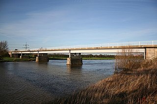 <span class="mw-page-title-main">Dunham Bridge</span> Bridge