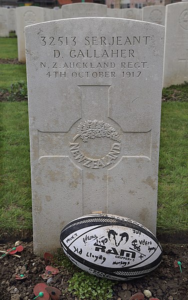 File:Grave of Dave Gallaher J1a.jpg