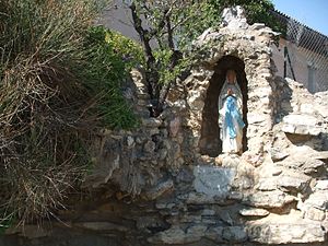 Grotte de Lourdes (Puimisson).jpg
