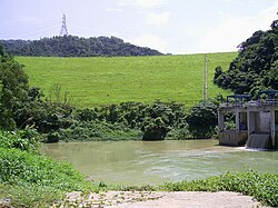 HK LowerShingMunReservoir MainDam SupplyBasin.JPG