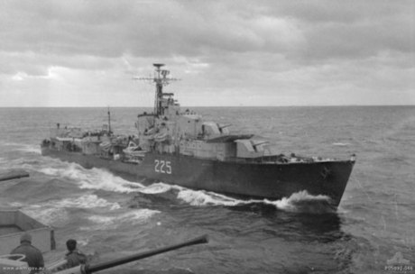 HMCS Sioux (R64)