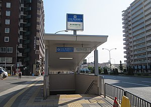 Hanshin Kasuganomichi Station.jpg