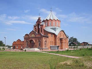 Holy Trinity Temple in Balobanovo.jpg