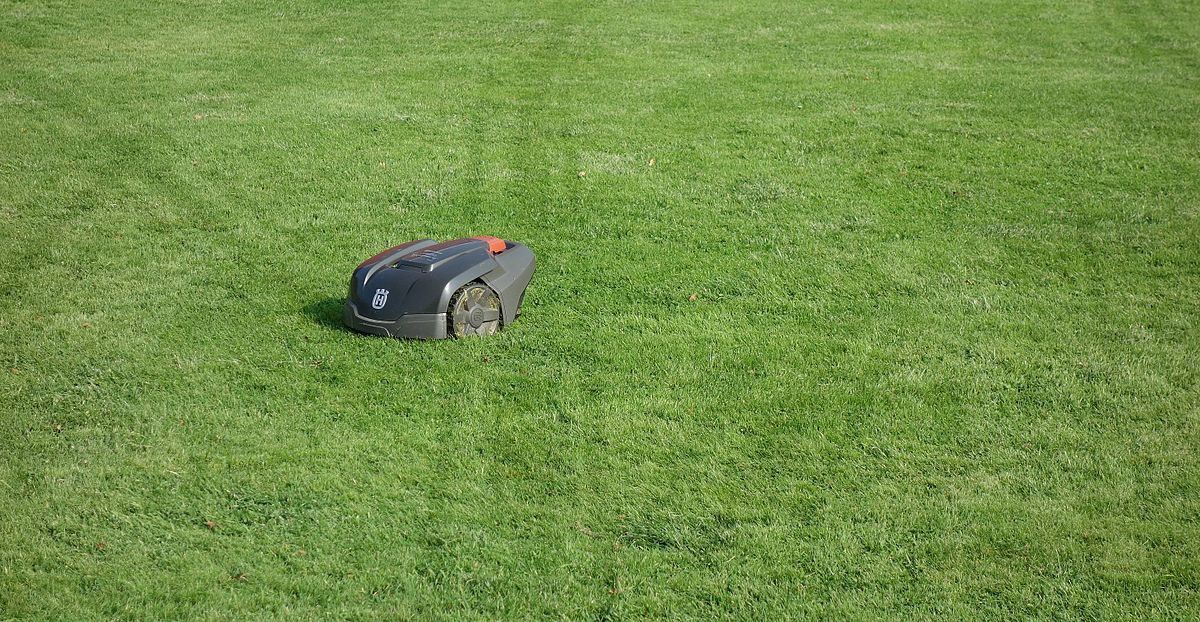 Robotic lawn mower - Wikipedia