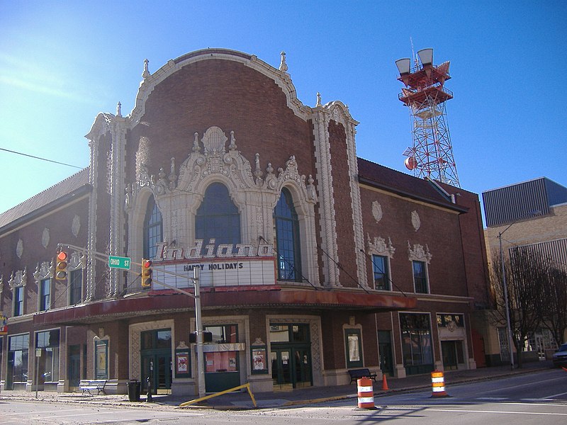 File:Indiana Theatre (Terre Haute) 1.JPG